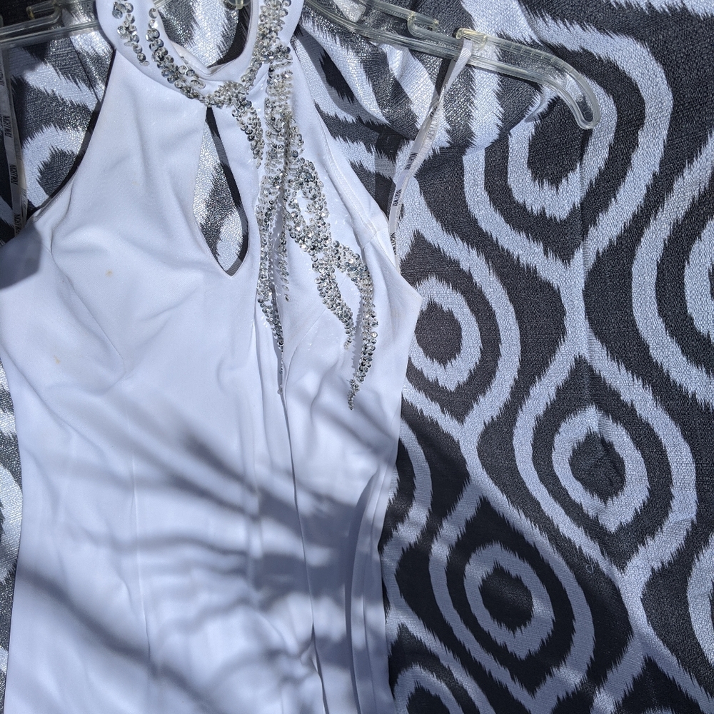 NightWay Long Gown - Picture 11 of 16